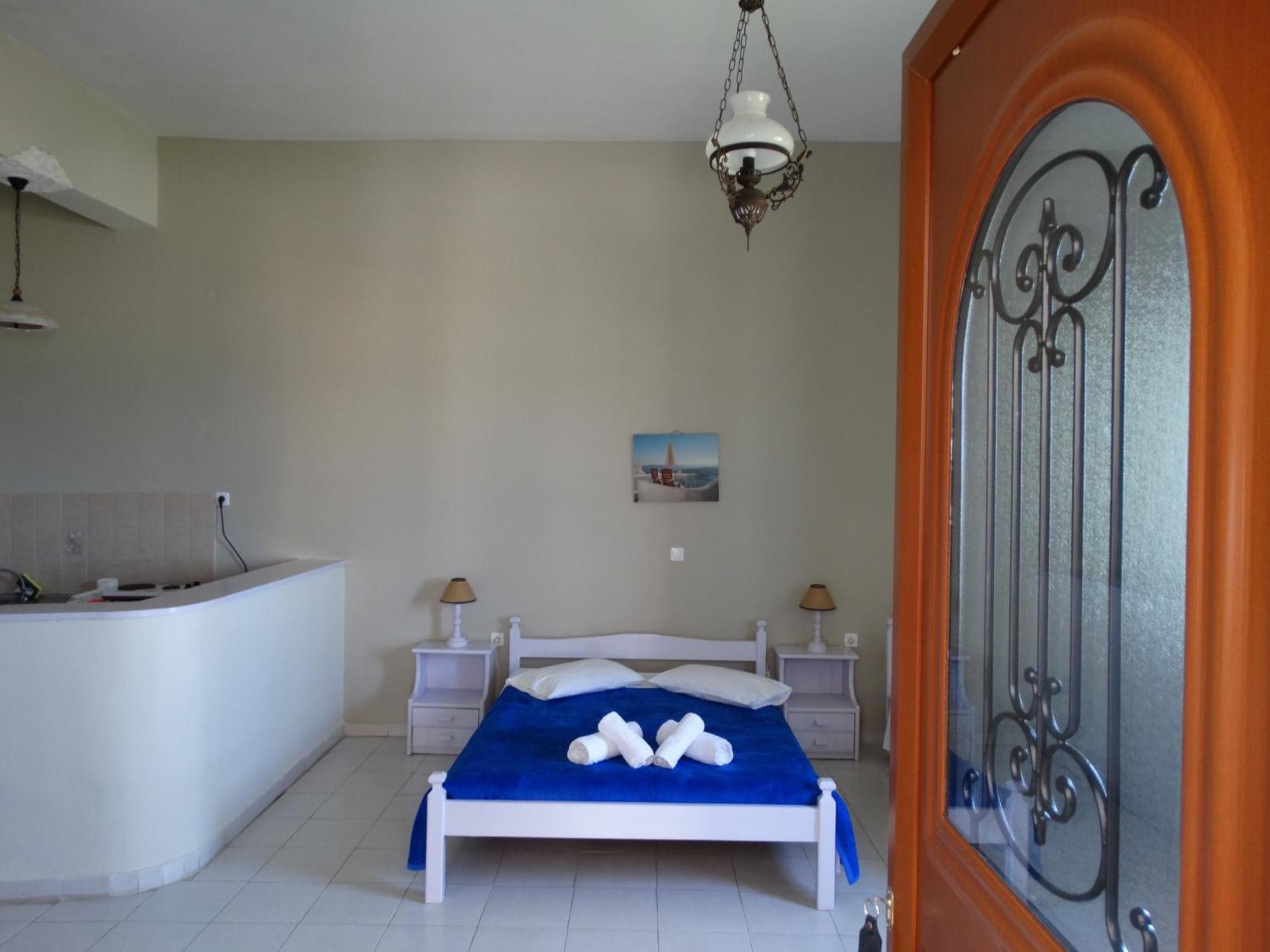 Kionia Apartments الغرفة الصورة